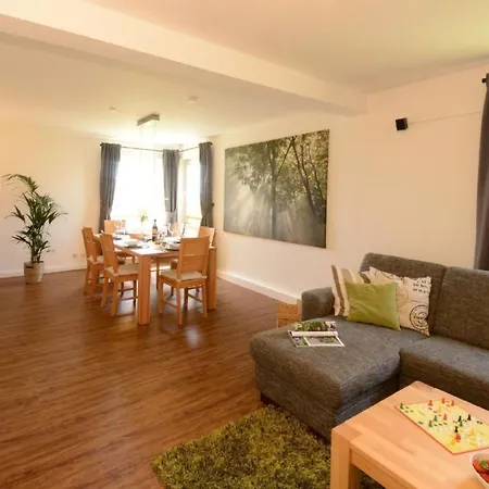 Prázdninový dům Ruhiges In Lommersdorf Mit Garten By Interhome *