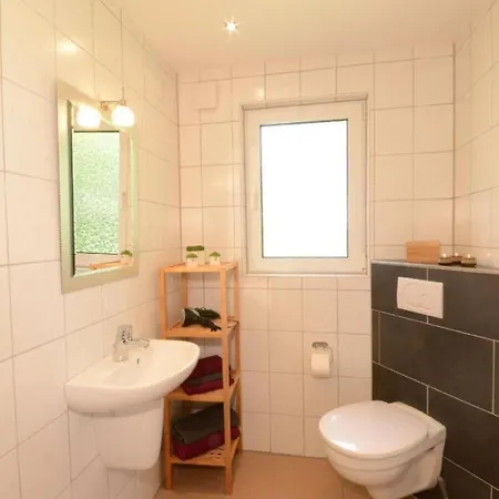 Ruhiges In Lommersdorf Mit Garten By Interhome Prázdninový dům Blankenheim (North Rhine-Westphalia)