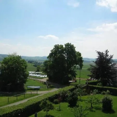 Prázdninový dům Ruhiges In Lommersdorf Mit Garten By Interhome *